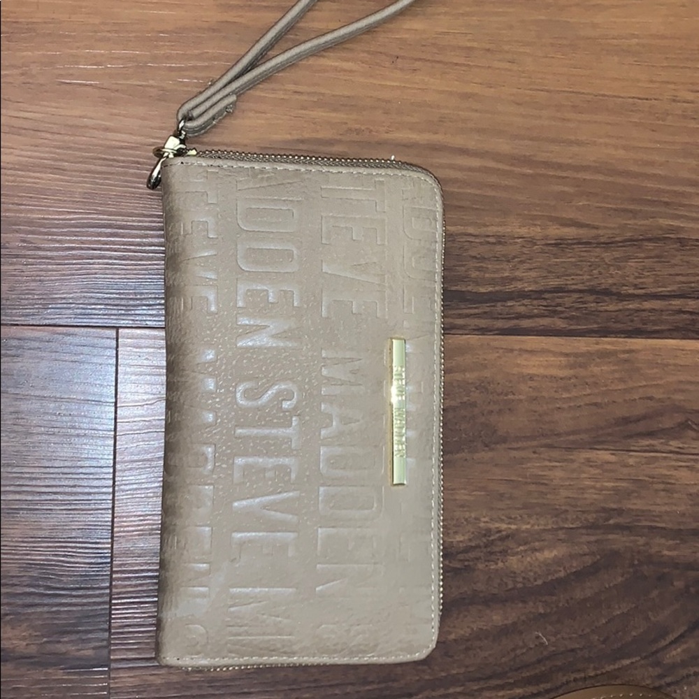 Steve Madden Wallet